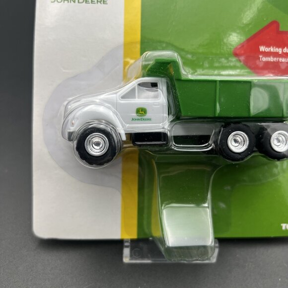 2018 Tomy John Deere Big Equipment 1:64 DUMP TRUCK - Picture 4 of 10